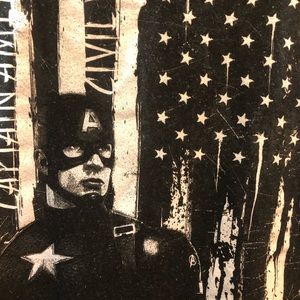 3/$15 Civil War Captain America Men’s T-Shirt L